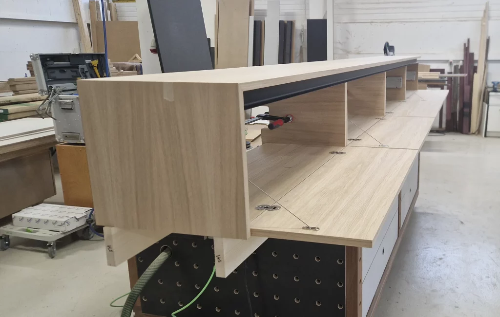 Paroi_TV-No_Limit-Creation_bois-08 Paroi murale pour TV - No Limit Création Bois