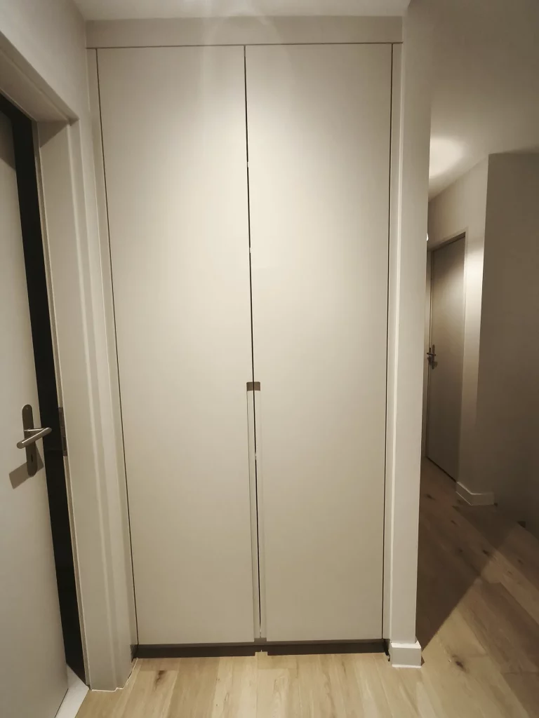 Roday-hall-d-entree-armoire-bibliotheque-Nolimit-creation-bois-11 Aménagement Hall d'entrée, armoire et bibliothèque - No Limit Creation Bois