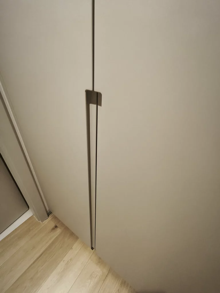 Roday-hall-d-entree-armoire-bibliotheque-Nolimit-creation-bois-12 Aménagement Hall d'entrée, armoire et bibliothèque - No Limit Creation Bois